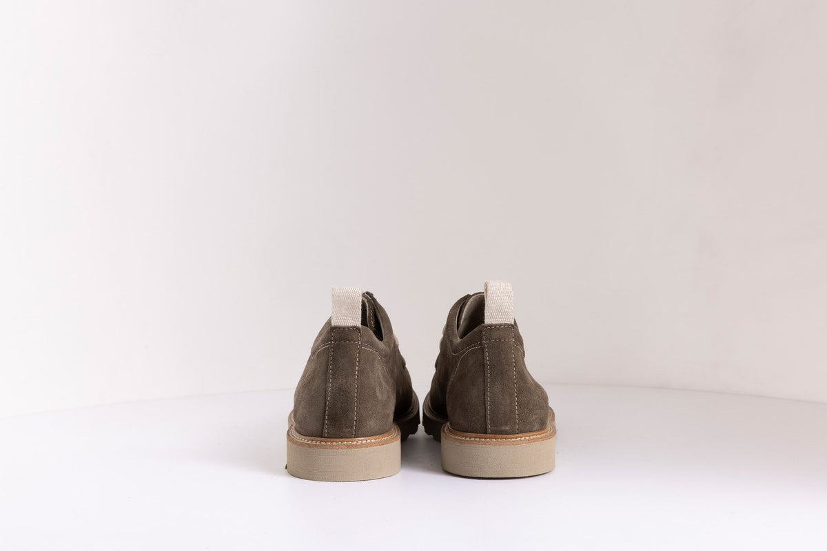 CONTRAST SOLE LACE-UP SHOES