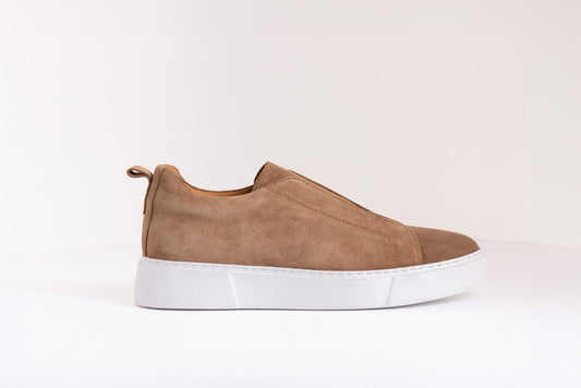 THE STITCH SUEDE SNEAKER