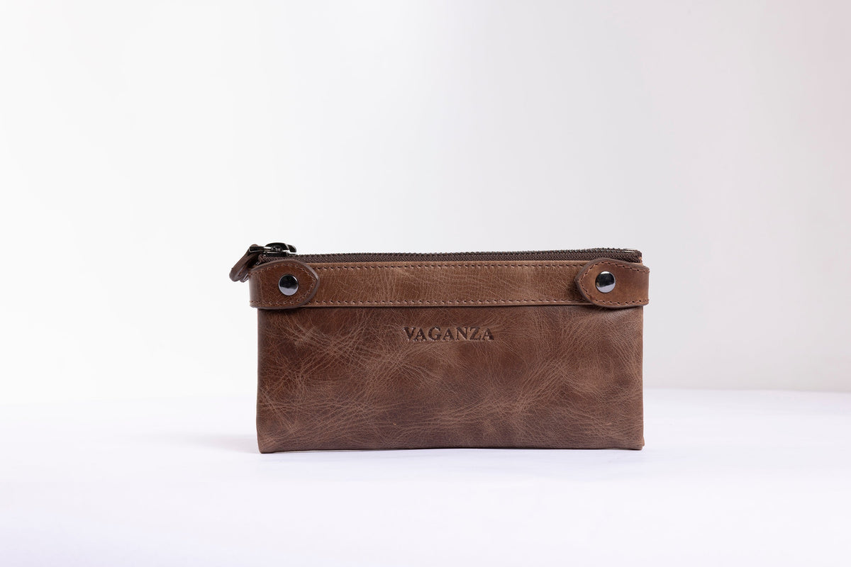 SMALL LEATHER CLUTCH