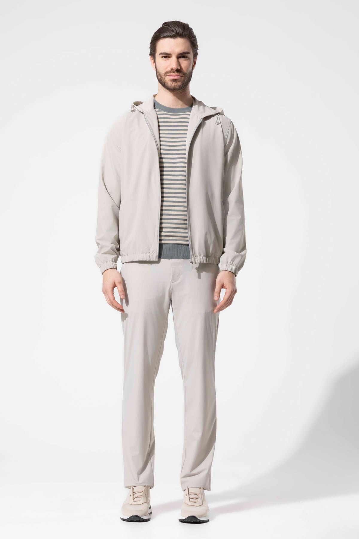 SOHO LIGHTWEIGHT HOODED JACKET