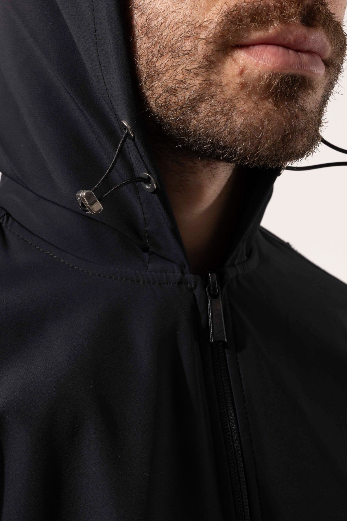 SOHO LIGHTWEIGHT HOODED JACKET