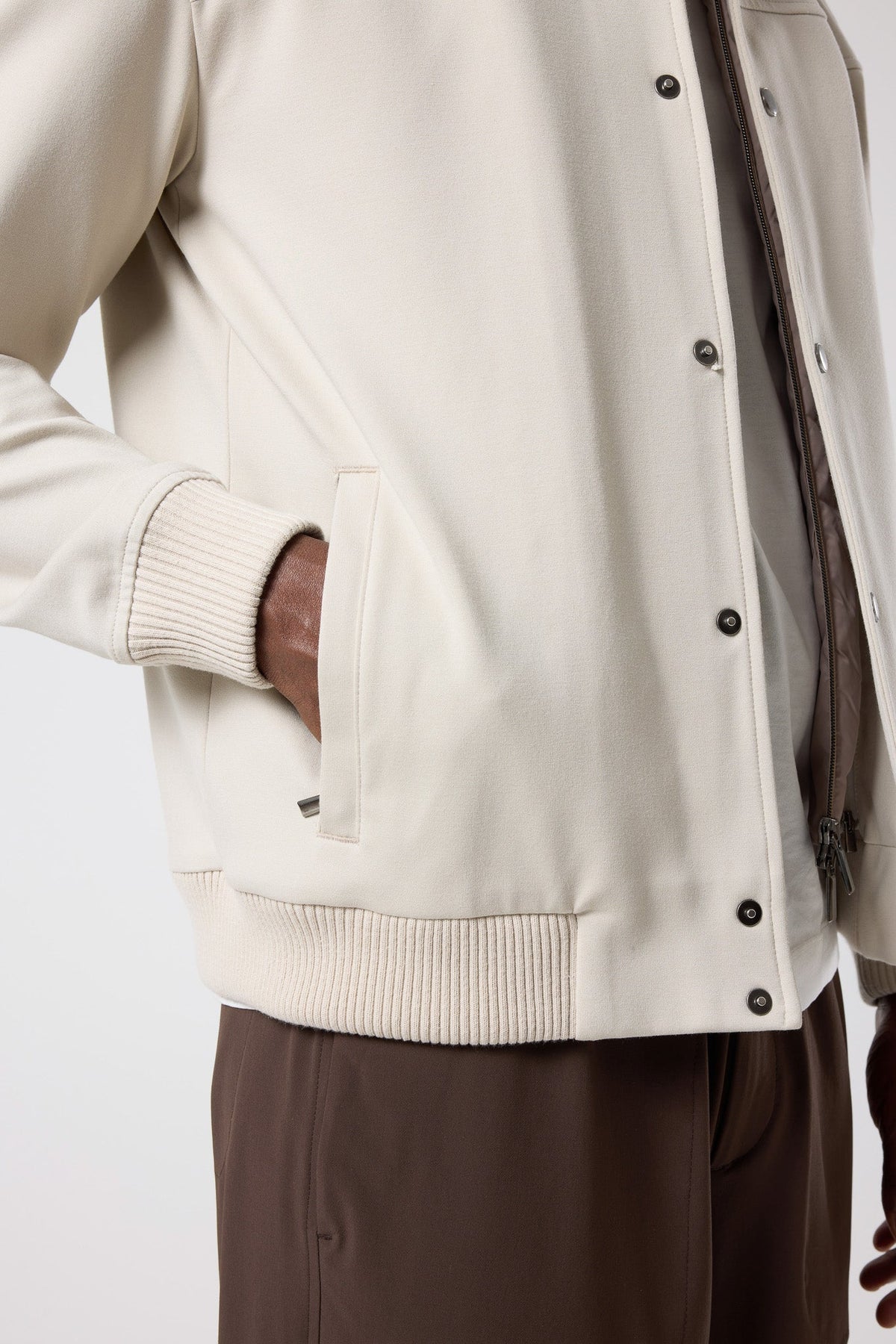 Off White