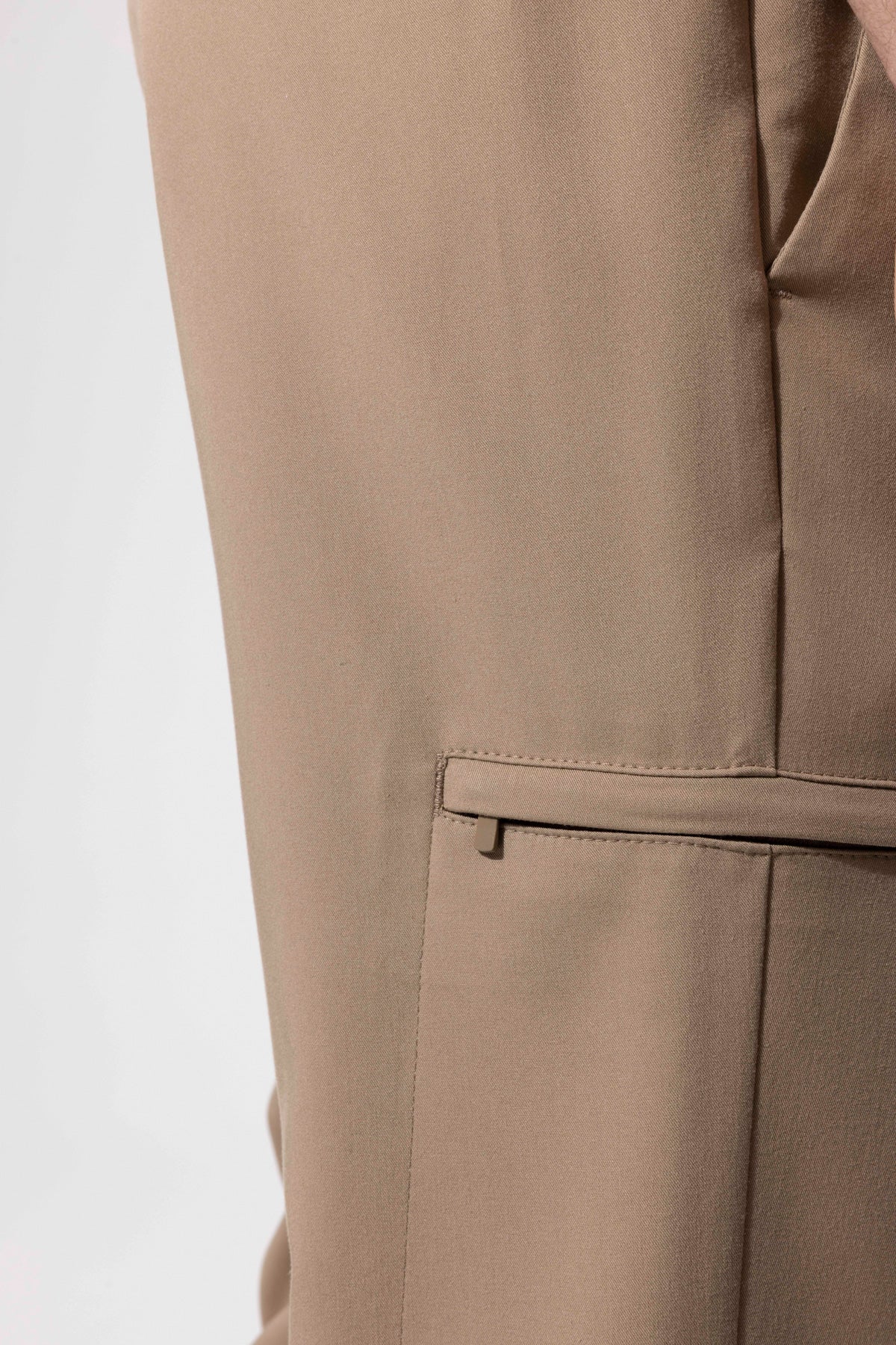 POCKET DETAIL TROUSERS
