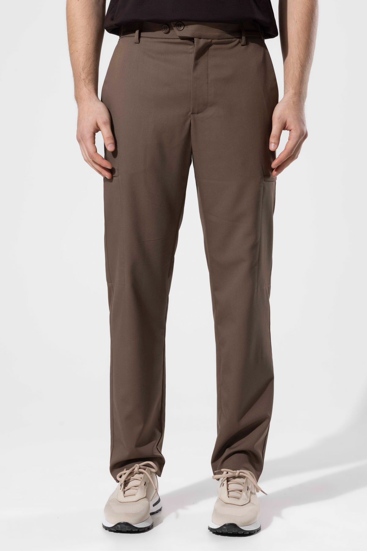 POCKET DETAIL TROUSERS