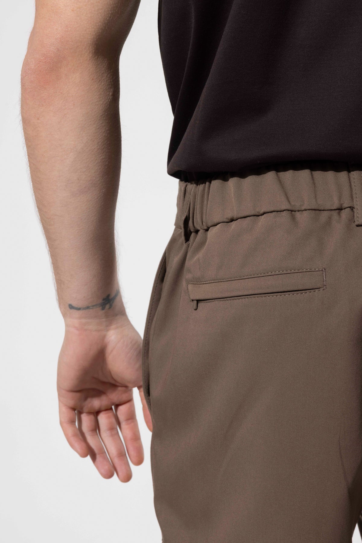 POCKET DETAIL TROUSERS