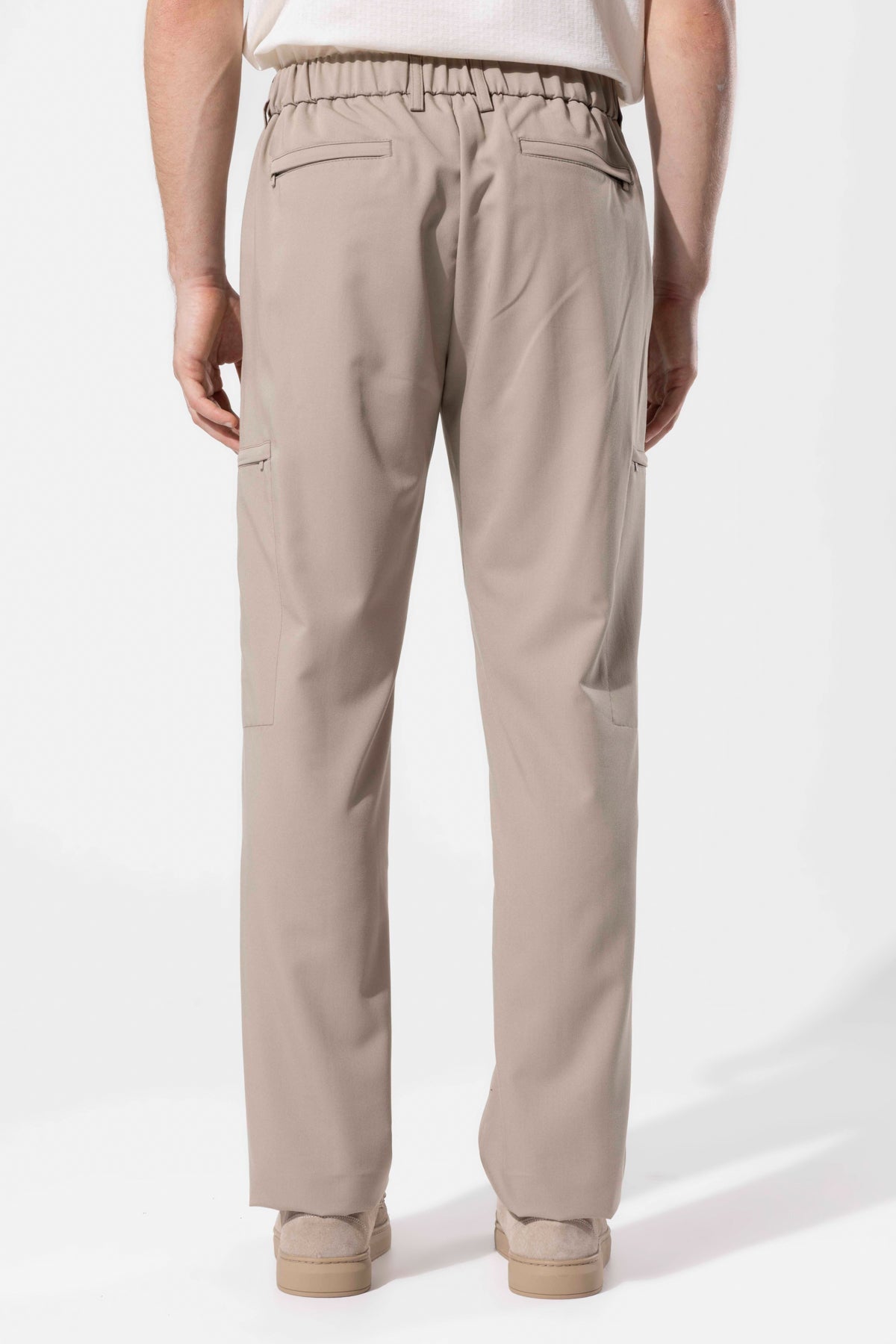 POCKET DETAIL TROUSERS