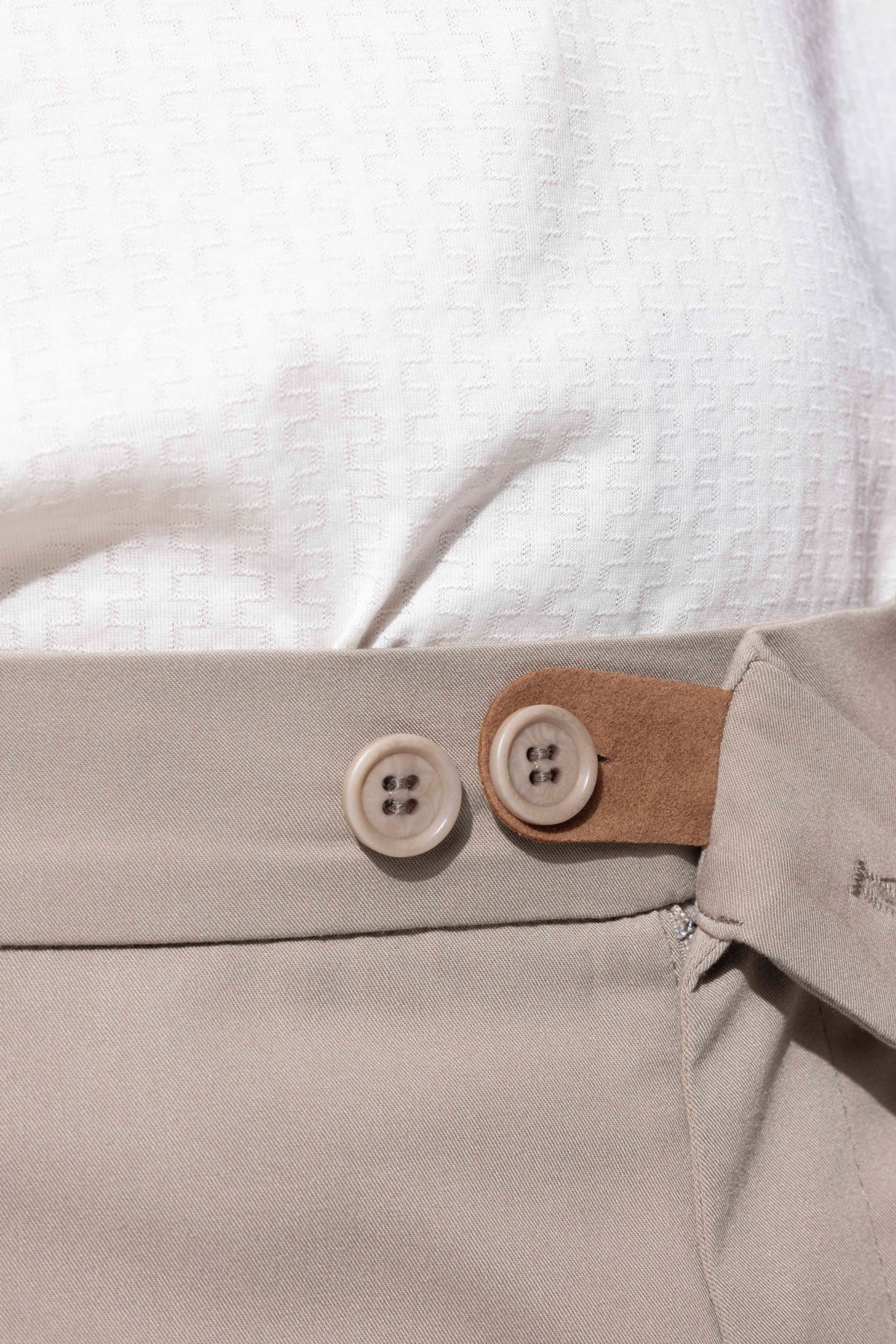 POCKET DETAIL TROUSERS