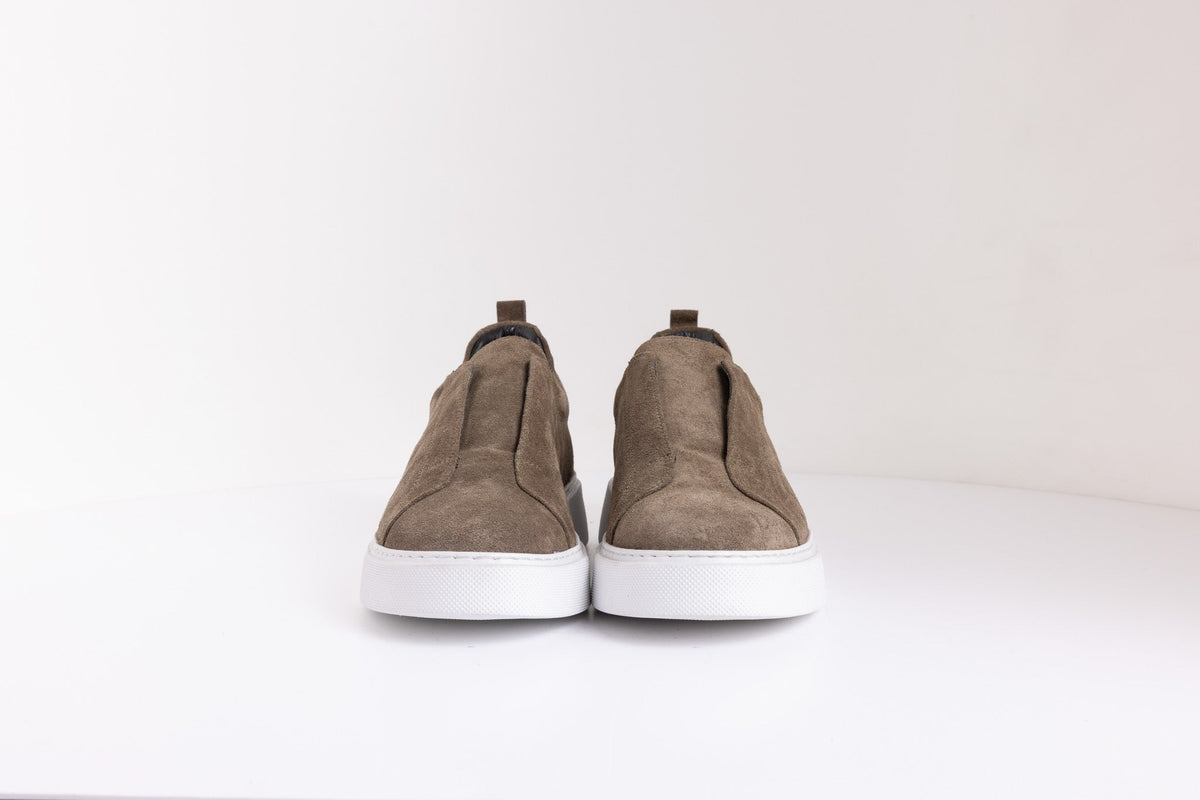 THE STITCH SUEDE SNEAKERS