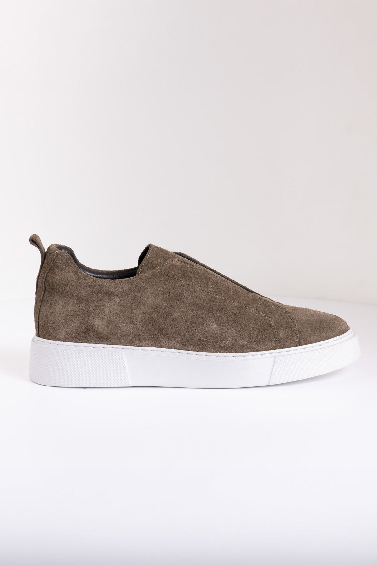 THE STITCH SUEDE SNEAKERS