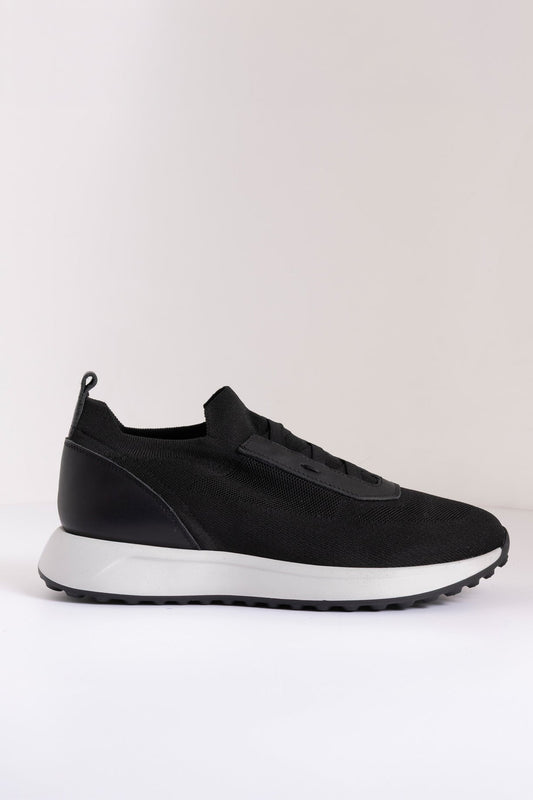 FLAT FORM CASUAL SNEAKER