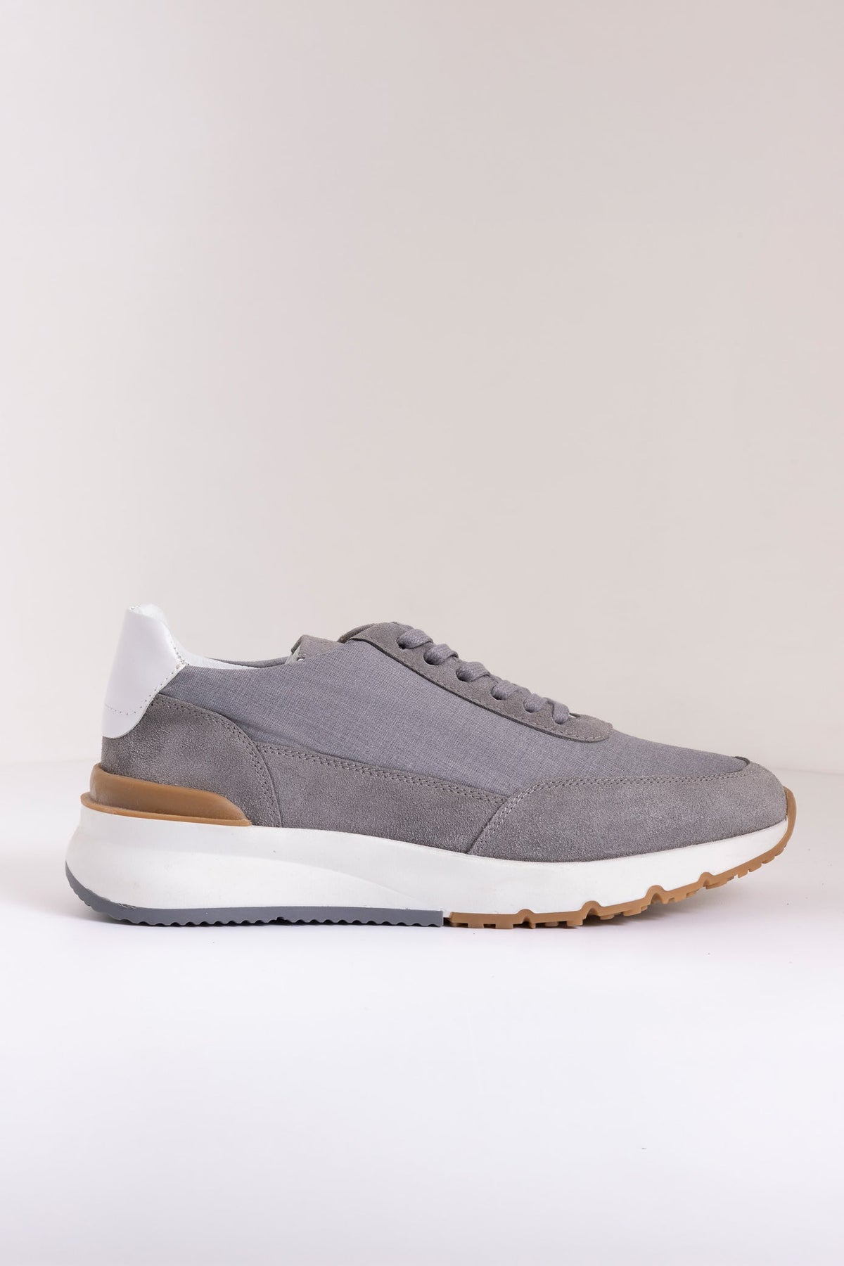 THE DAILYWEAR SNEAKER