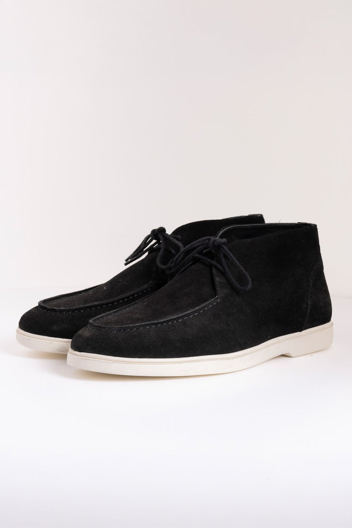 ANKLE HEIGHT LACE-UP SHOES