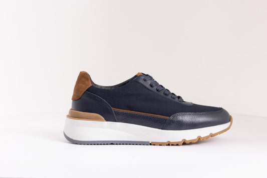 THE V TOUCH SNEAKER
