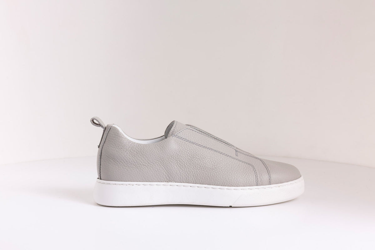 THE STITCH LEATHER SNEAKER