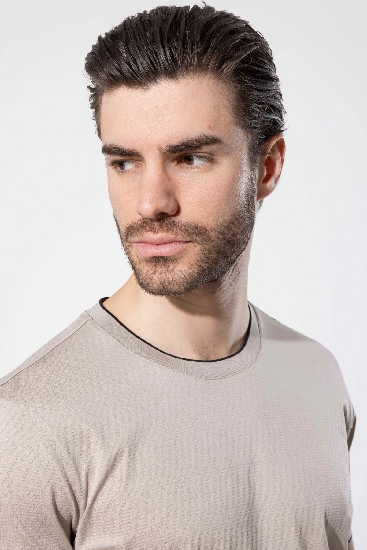 PORTO TSHIRT COLLAR SLEEVE DETAILED