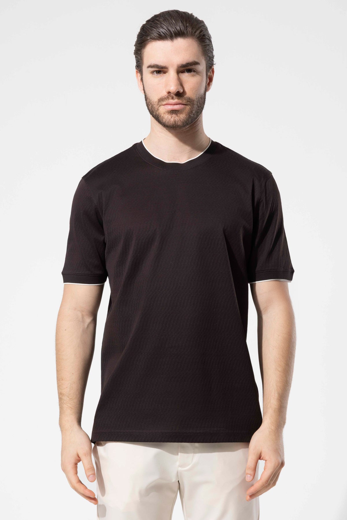 PORTO TSHIRT COLLAR SLEEVE DETAILED