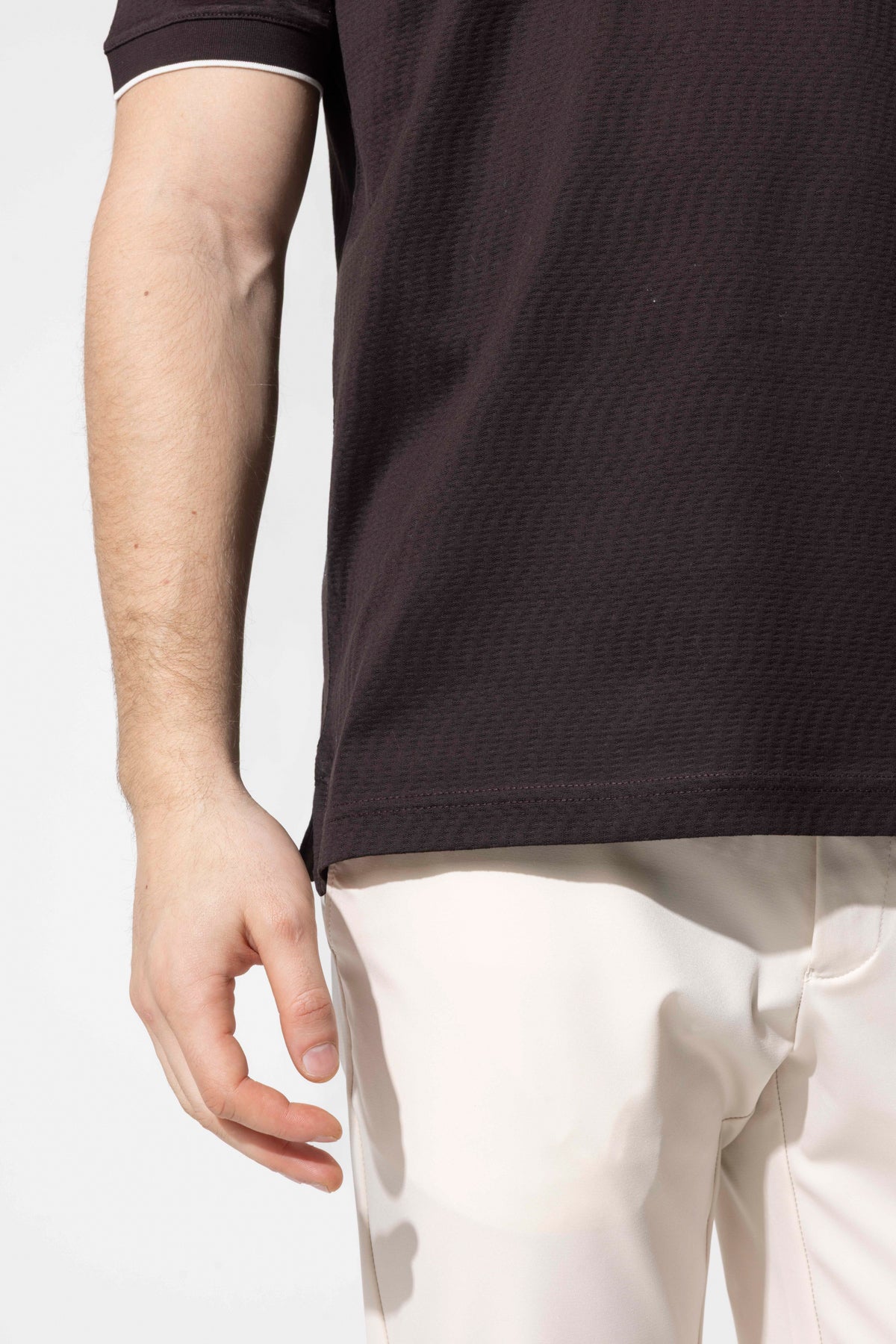 PORTO TSHIRT COLLAR SLEEVE DETAILED