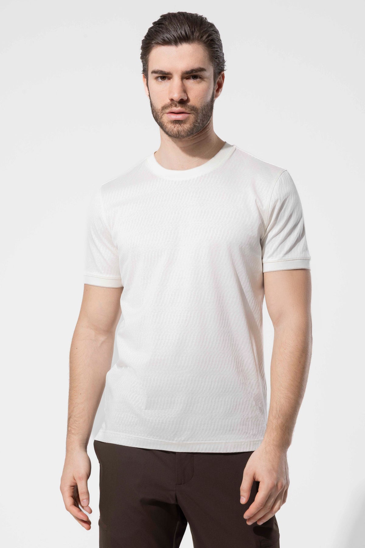 PORTO TSHIRT COLLAR SLEEVE DETAILED