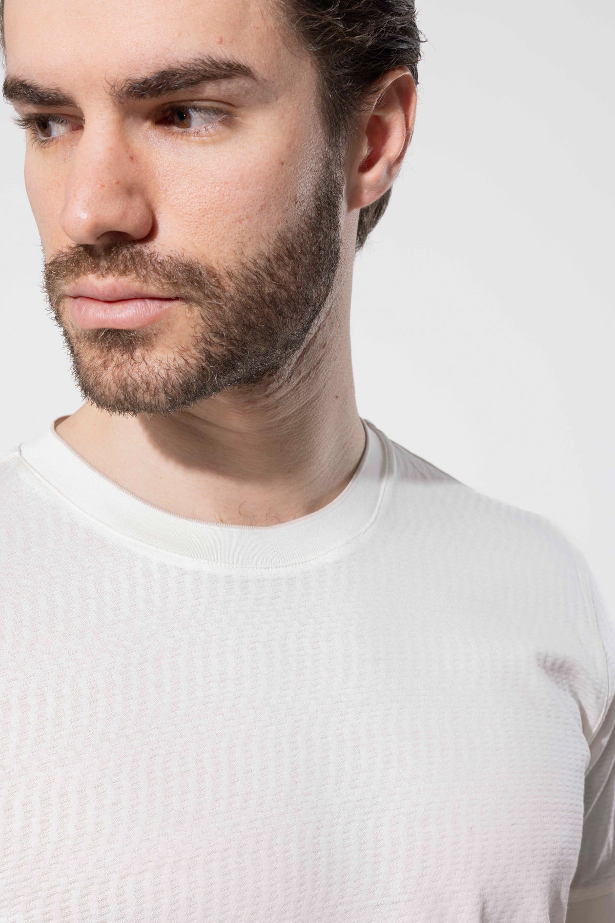 PORTO TSHIRT COLLAR SLEEVE DETAILED