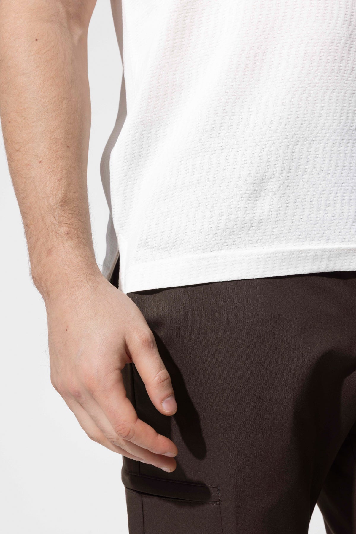 PORTO TSHIRT COLLAR SLEEVE DETAILED