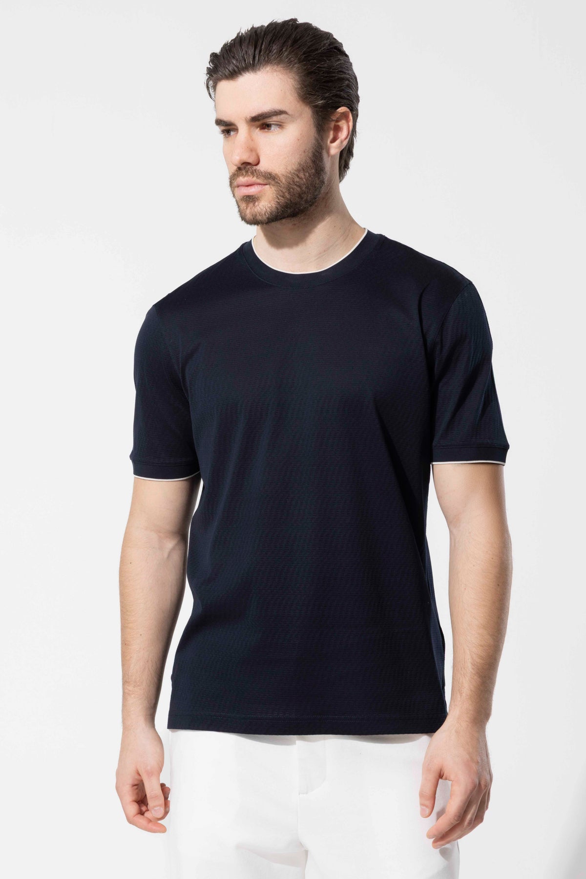 PORTO TSHIRT COLLAR SLEEVE DETAILED