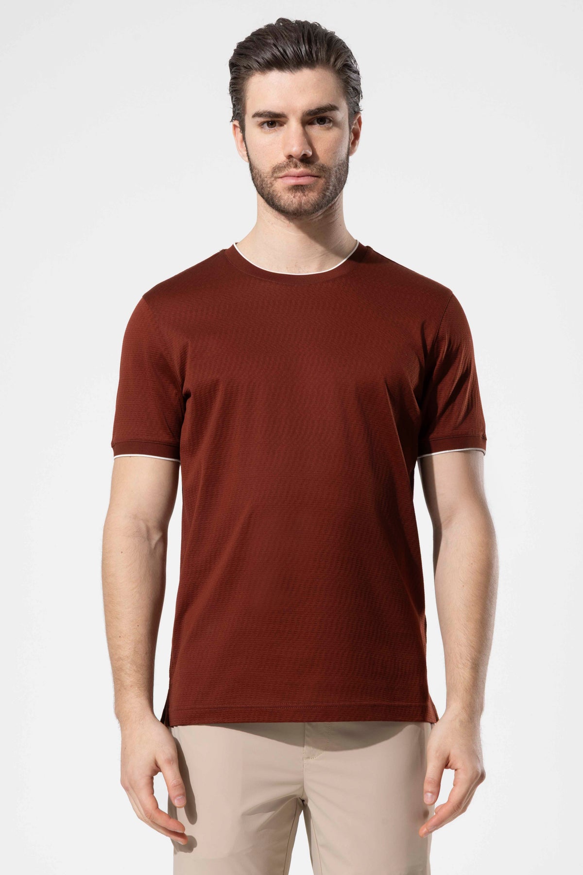 PORTO TSHIRT COLLAR SLEEVE DETAILED
