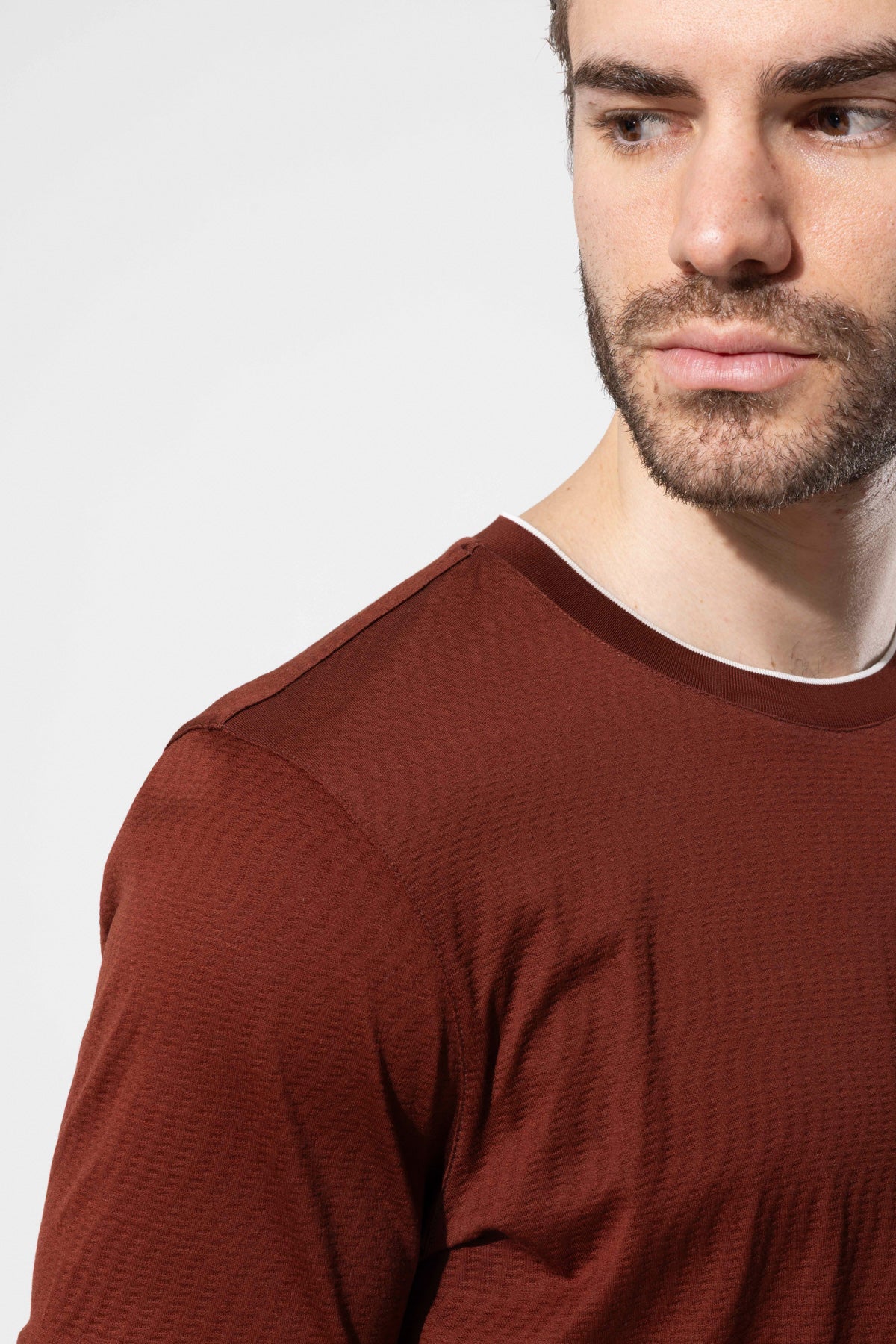 PORTO TSHIRT COLLAR SLEEVE DETAILED