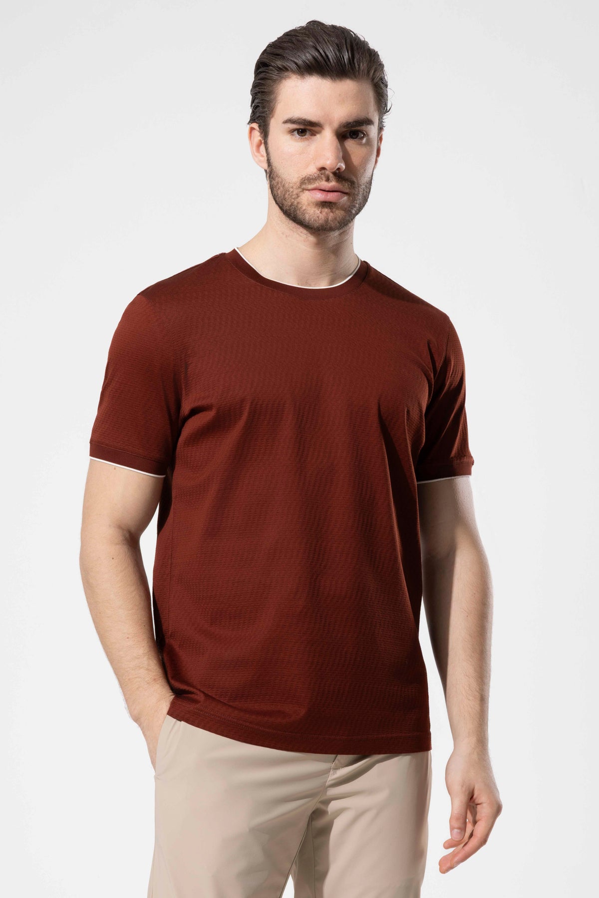 PORTO TSHIRT COLLAR SLEEVE DETAILED