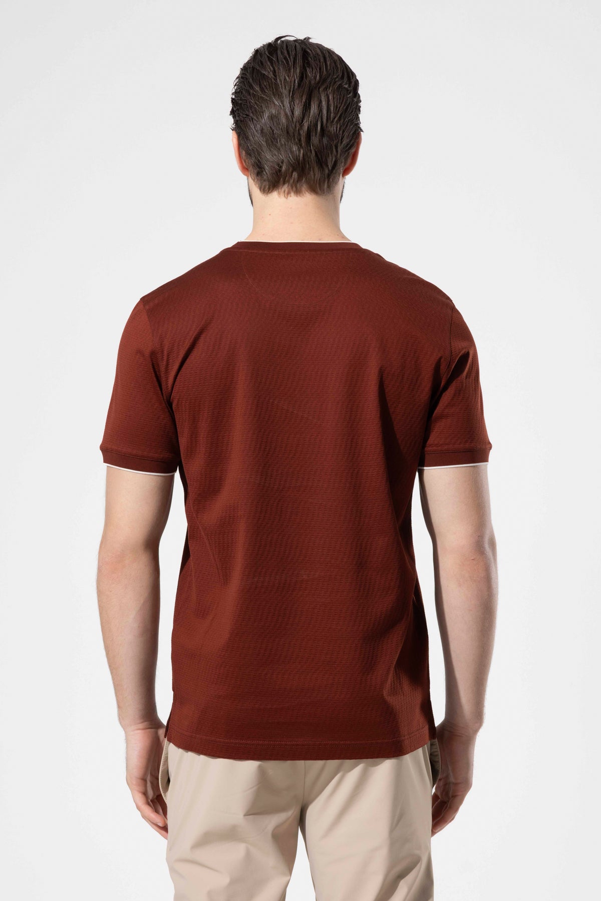 PORTO TSHIRT COLLAR SLEEVE DETAILED