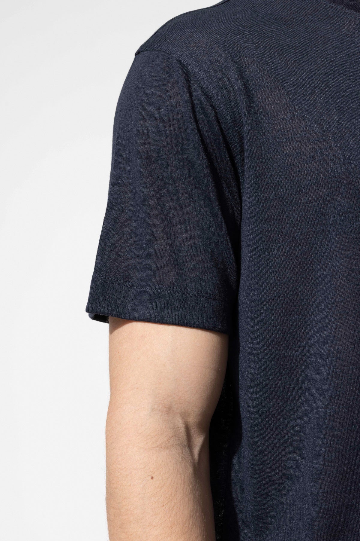 LIGHTLY TEXTURED  T-SHIRT