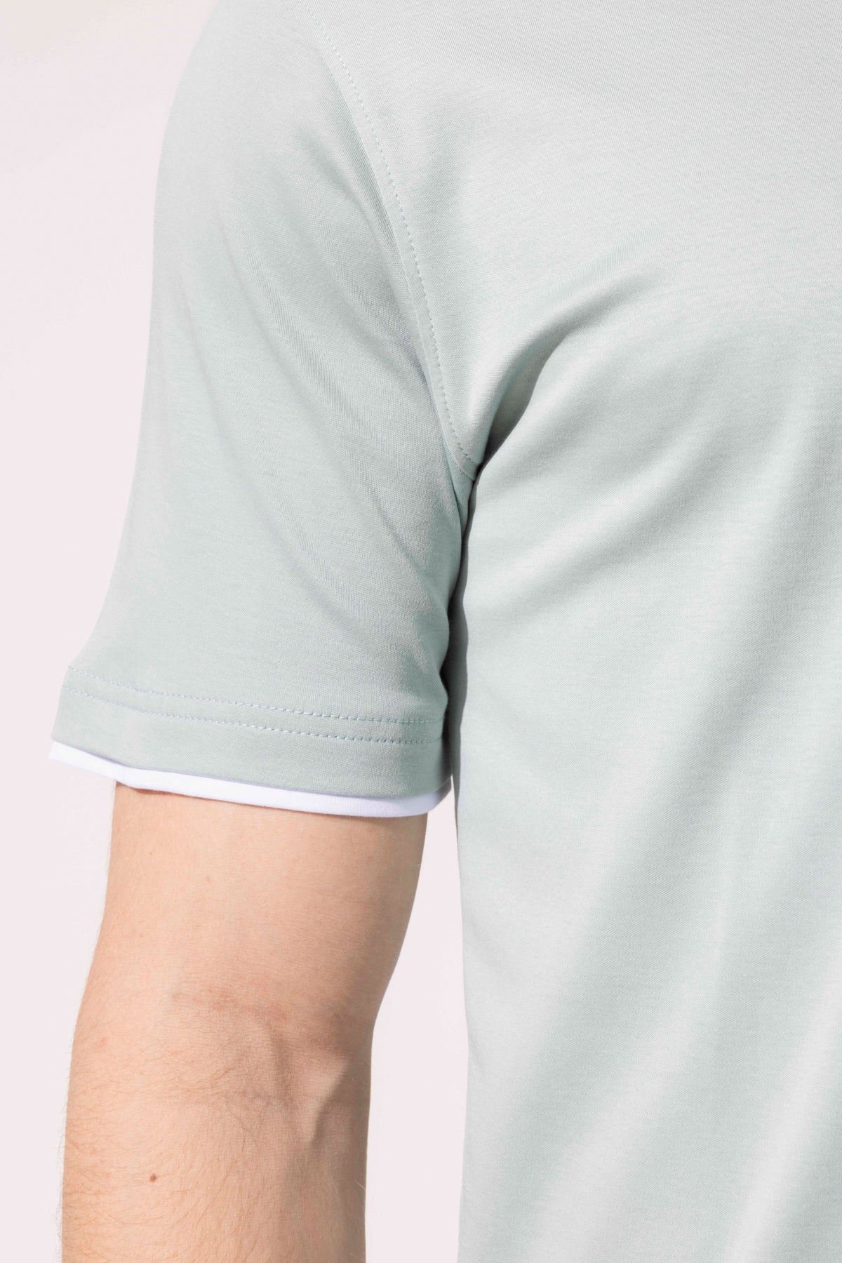CREW NECK T-SHIRT