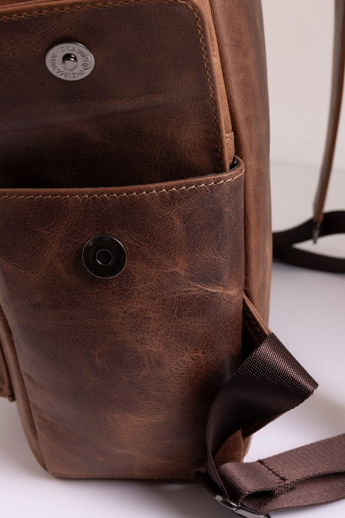 LEATHER BACKPACK